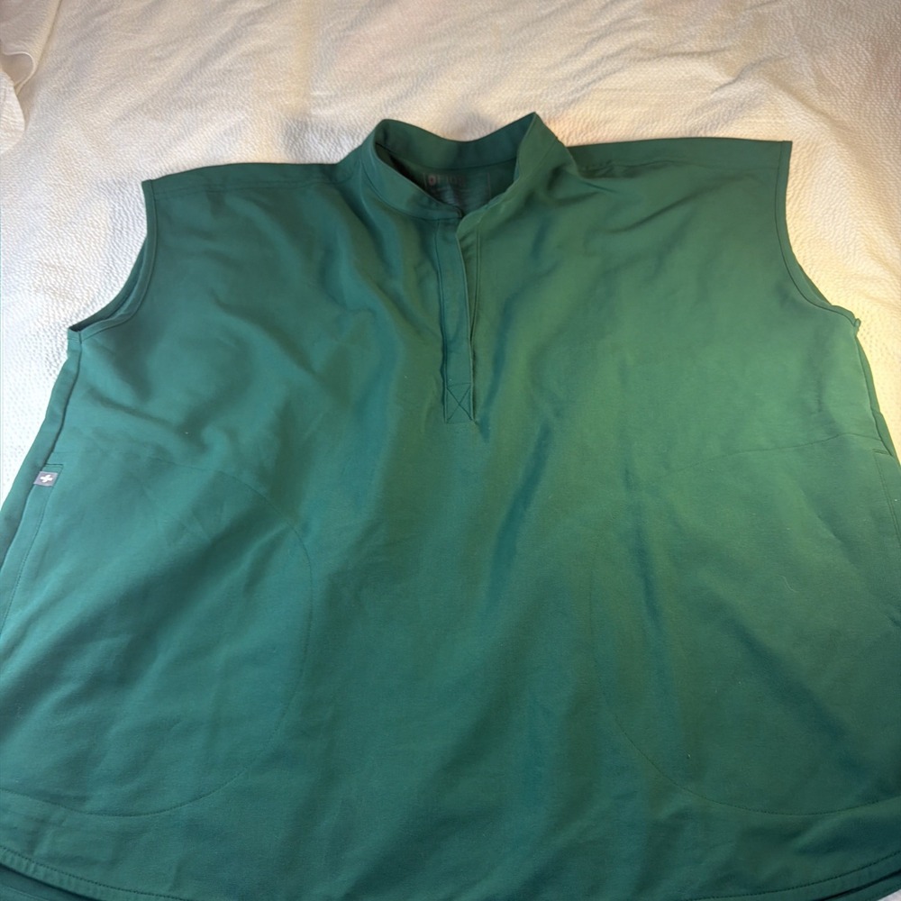 Figs Technical Collection Rafaella Oversized Scrub Top Size XL Pockets green